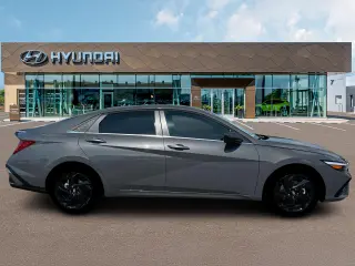Hyundai ELANTRA 2026 SEL Sport Premium 4p Sedan