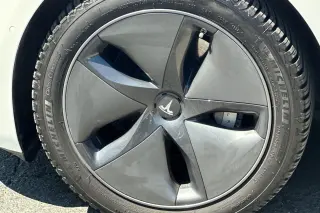 Tesla Model 3 2019 AWD Long Range 4p Fastback