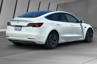 Tesla Model 3 2019 AWD Long Range 4p Fastback