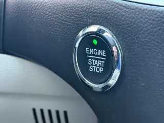 Ford Edge 2023 AWD Titanium 4dr Crossover