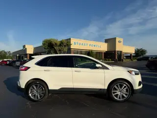 Ford Edge 2023 AWD Titanium 4dr Crossover