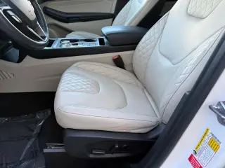 Ford Edge 2023 AWD Titanium 4dr Crossover