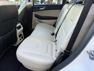 Ford Edge 2023 AWD Titanium 4dr Crossover