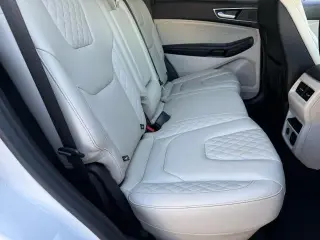 Ford Edge 2023 AWD Titanium 4dr Crossover