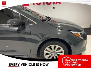 Toyota Corolla Hybrid 2025 XLE 4p Sedan