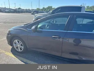 Chevrolet Cruze 2017 LT Auto 4p Sedan