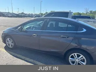 Chevrolet Cruze 2017 LT Auto 4p Sedan