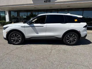 Lincoln Nautilus 2024 AWD Premiere 4p SUV