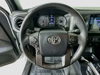 Toyota Tacoma 2017 4x2 TRD Sport 4p Doble Cabina 5.0 ft SB