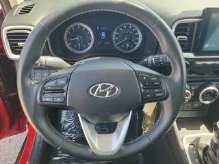 Hyundai VENUE 2022 SEL 4p Crossover