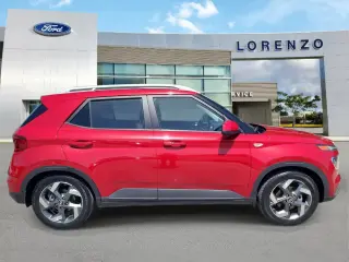 Hyundai VENUE 2022 SEL 4p Crossover