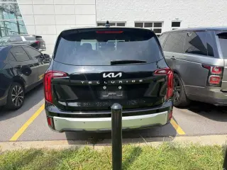 Kia Telluride 2024 LX 4p SUV
