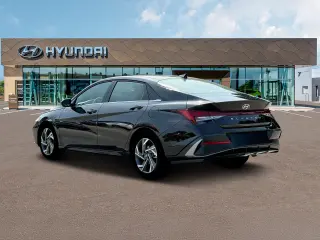 Hyundai ELANTRA 2025 SEL Confort 4p Sedan