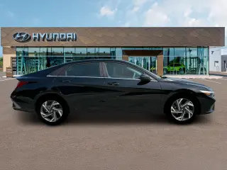 Hyundai ELANTRA 2025 SEL Confort 4p Sedan