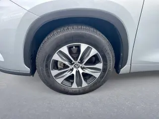 Toyota Highlander 2020 XLE SUV 4p.
