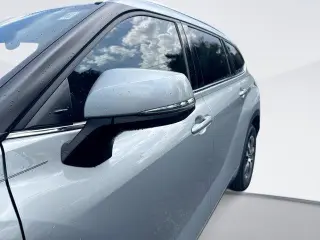 Toyota Highlander 2020 XLE SUV 4p.