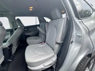Toyota Highlander 2020 XLE SUV 4p.