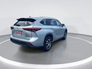 Toyota Highlander 2020 XLE SUV 4p.