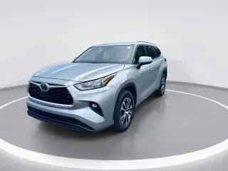 Toyota Highlander 2020 XLE SUV 4p.