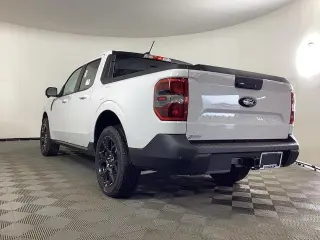 Ford Maverick 2025 AWD Lariat 4 puertas SuperCrew caja corta de 4.5 pies
