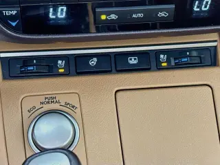 Lexus ES 350 Sedán 4p 2017