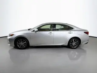 Lexus ES 350 Sedán 4p 2017