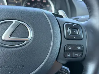 Lexus IS 300 2024 F SPORT Design Sedán de 4 puertas
