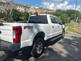 Ford F-250 Super Duty 2019 4x4 XLT 4 puertas Crew Cab batea de 6.8 pies Pickup