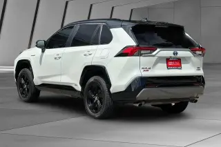 Toyota RAV4 Hybrid 2021 AWD XSE SUV de 4 puertas