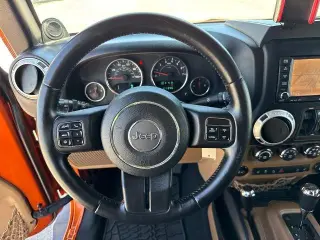 Jeep Wrangler Unlimited 2011 4x4 Sahara 4 puertas SUV