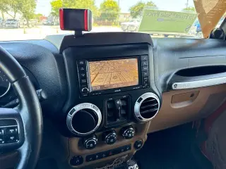 Jeep Wrangler Unlimited 2011 4x4 Sahara 4 puertas SUV