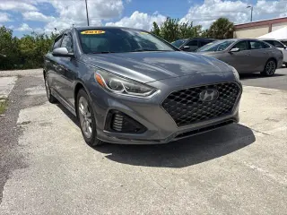 Sedán Hyundai SONATA 2018 SEL+ de 4 puertas (lanzamiento de mitad de año)