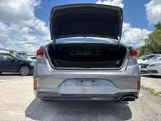 Sedán Hyundai SONATA 2018 SEL+ de 4 puertas (lanzamiento de mitad de año)