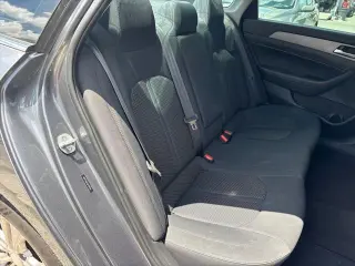 Sedán Hyundai SONATA 2018 SEL+ de 4 puertas (lanzamiento de mitad de año)