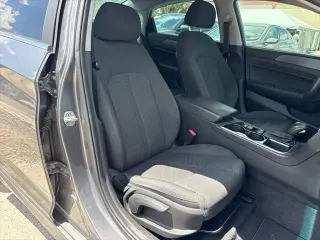 Sedán Hyundai SONATA 2018 SEL+ de 4 puertas (lanzamiento de mitad de año)