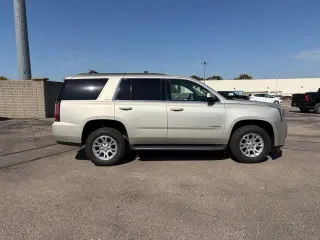 GMC Yukon 2015 4x4 SLT SUV de 5 puertas