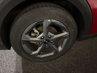 Sedán Kia K4 LXS 2025 de 4 puertas