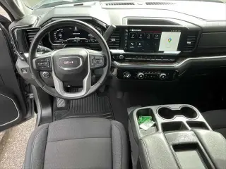 GMC Sierra 1500 2023 4x4 Elevation Cabina Doble 4 p., Caja Corta de 5.8 pies