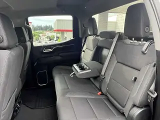GMC Sierra 1500 2023 4x4 Elevation Cabina Doble 4 p., Caja Corta de 5.8 pies