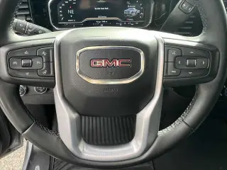 GMC Sierra 1500 2023 4x4 Elevation Cabina Doble 4 p., Caja Corta de 5.8 pies