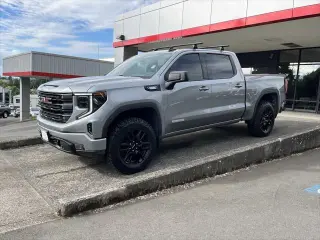 GMC Sierra 1500 2023 4x4 Elevation Cabina Doble 4 p., Caja Corta de 5.8 pies