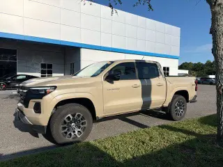 Chevrolet Colorado 2023 4x4 Z71 Cabina Doble 4 pnas. Cama Corta 5 pies
