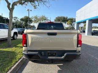 Chevrolet Colorado 2023 4x4 Z71 Cabina Doble 4 pnas. Cama Corta 5 pies