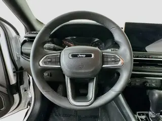 Jeep Compass 2024 4x4 Latitude SUV de 4 puertas