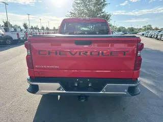 Chevrolet Silverado 1500 2026 4x4 Work Truck 2 puertas Cabina Regular Caja Corta de 6.6 pies
