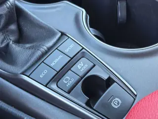 Toyota Camry Hybrid 2022 XSE Sedán de 4 puertas