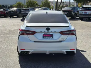 Toyota Camry Hybrid 2022 XSE Sedán de 4 puertas