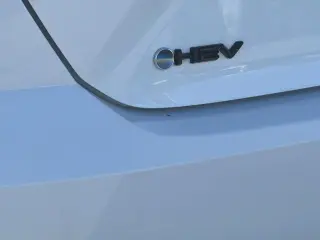 Sedán de 4 puertas Toyota Camry SE 2026