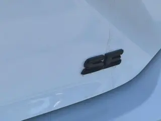 Sedán de 4 puertas Toyota Camry SE 2026