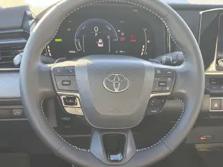 Sedán de 4 puertas Toyota Camry SE 2026